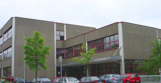 Das Gebäude der Fritz-Gabler-Hotelfachschule von außen
