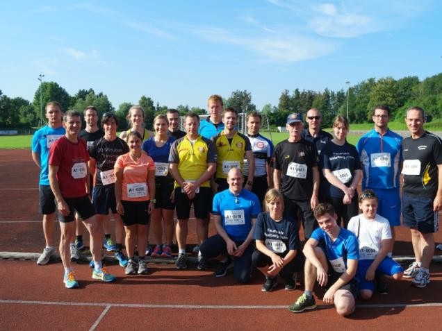 Team der Feuerwehr Heidelberg vor einem 5 Kilometerlauf