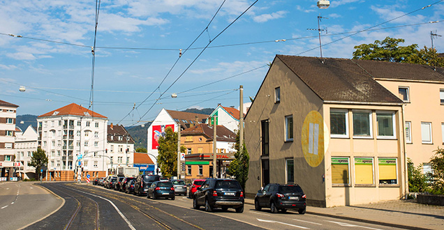 Verkehr im Heidelberger Stadtteil Bergheim. (Foto: Dittmer)