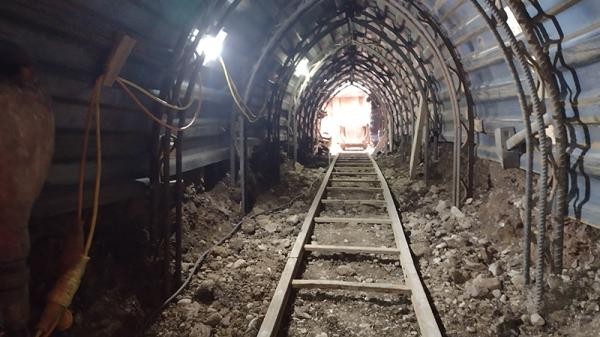 Blick durch den Tunnel unterhalb der Eppelheimer Straße