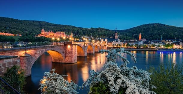 The old bridge in the evening (Photo: Heidelberg Marketing) The old bridge in the evening (Photo: Heidelberg Marketing)