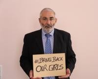 Heidelbergs Bürgermeister Wolfgang Erichson fordert: Bring back our girls! Damit bekundet er seine Solidarität mit den in Nigeria entführten Mädchen und ihren Angehörigen. Immer noch sind mehr als 200 Schülerinnen in der Gewalt der radikalislamischen Sekte Boko Haram. (Foto: Stadt Heidelberg)