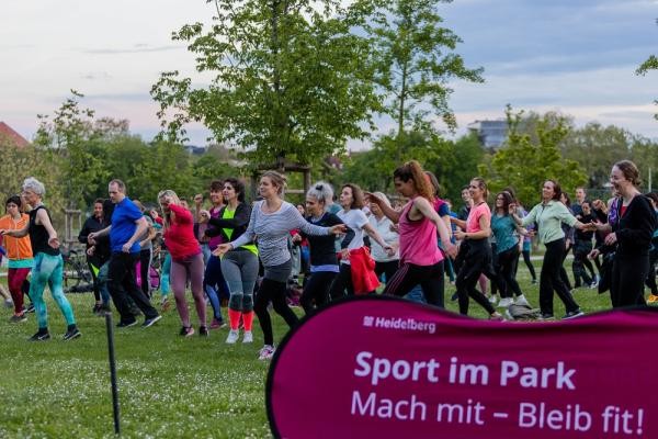 „Sport im Park“-Auftakt mit Zumba 