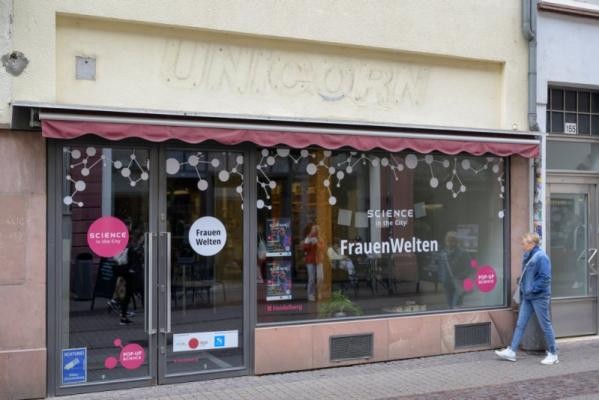 Frontalansicht des PopUp- Store