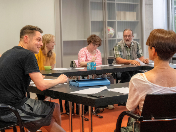 SHARED READING: Wer zuhört, gehört bereits dazu