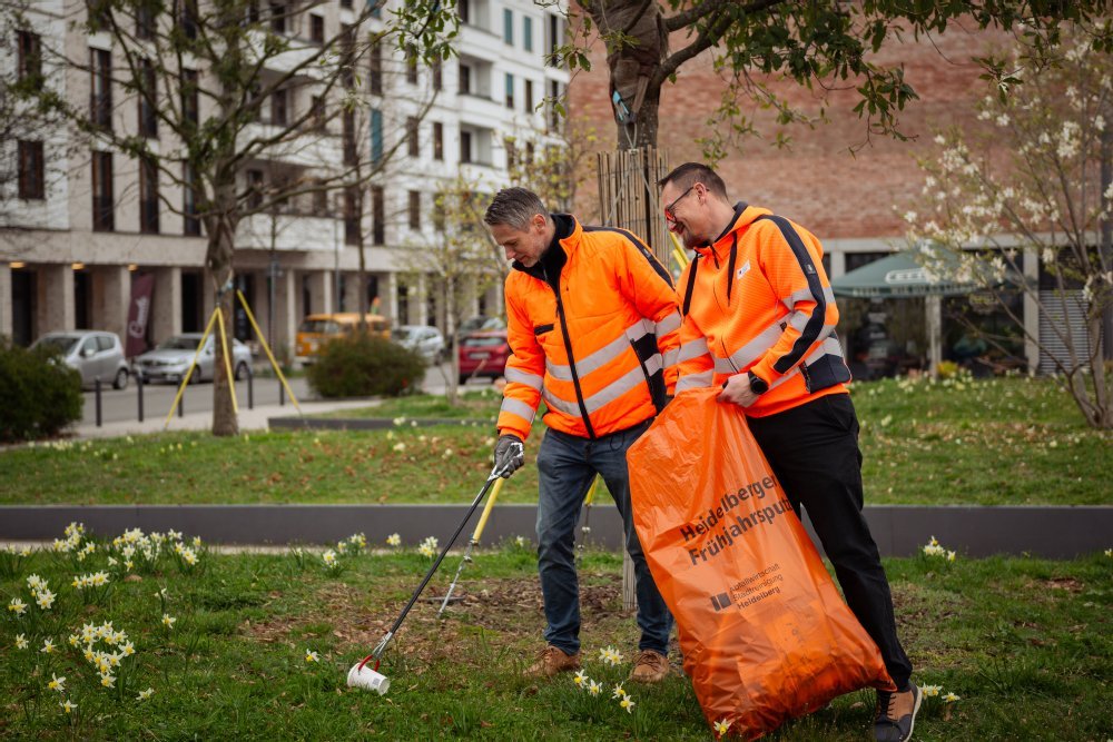 Stadtteilputzen in Heidelberg: Gemeinsam gegen achtlos weggeworfenen Abfall