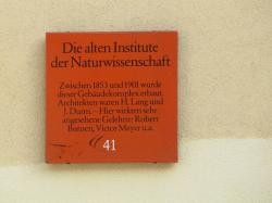 Hinweistafel Alte Naturwissenschaft-Institute